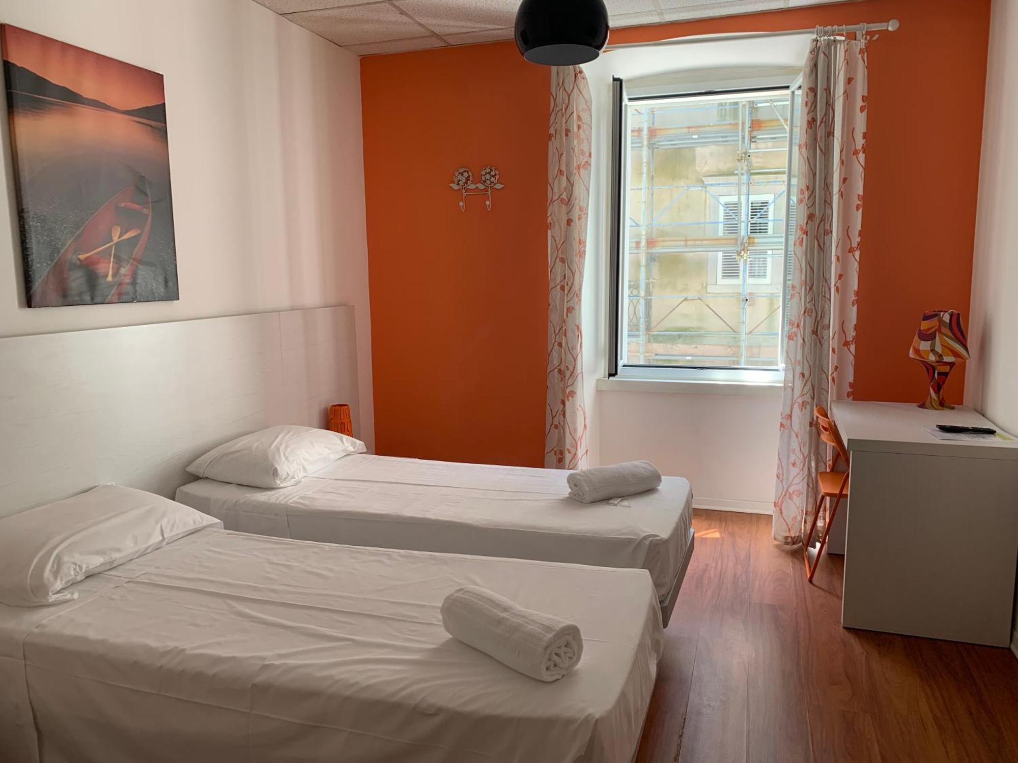 Smart Accomodation Hotel Triëst Buitenkant foto
